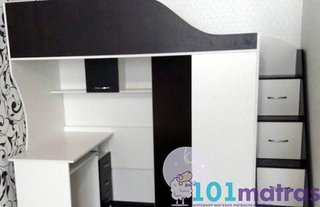 Кровать чердак кл-4 с мобильным столом, угловым шкафом и лестницей комодом